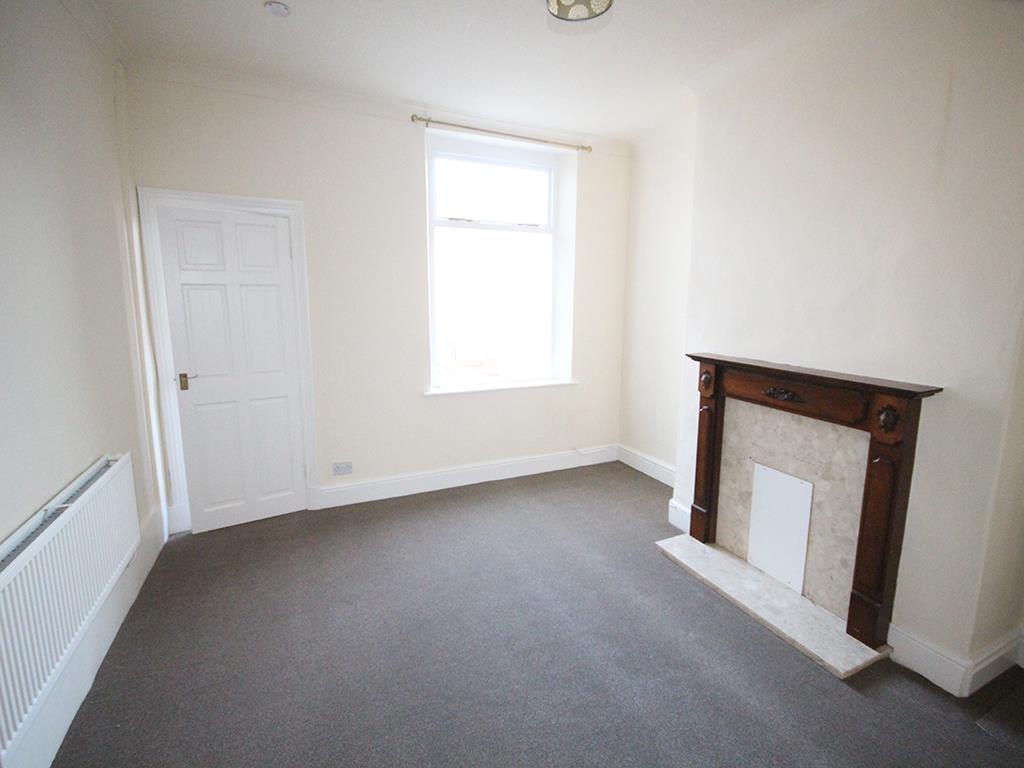 2 bedroom mid terrace house To Let in Barnoldswick - 2016-12-14 11.52.07-1.jpg
